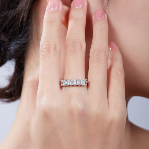 Rectangular ring S925 silver plated with white gold moissanite female ring 2.1 carats D grade - Image 2