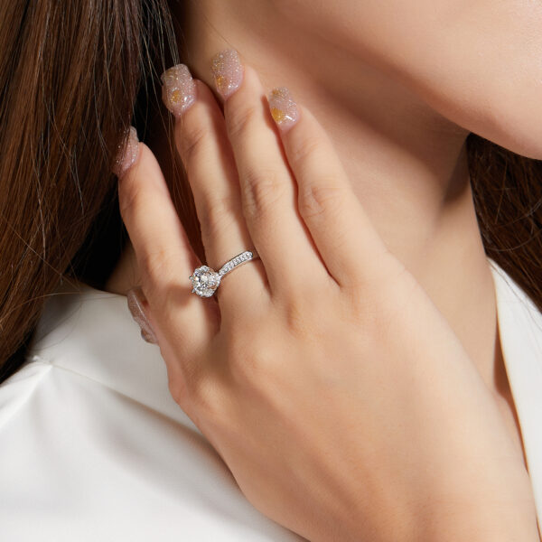 Straight Arm Wishing Pool S925 Silver Platinum-plated Moissanite Women's Ring 1 Carat D Grade - Image 2