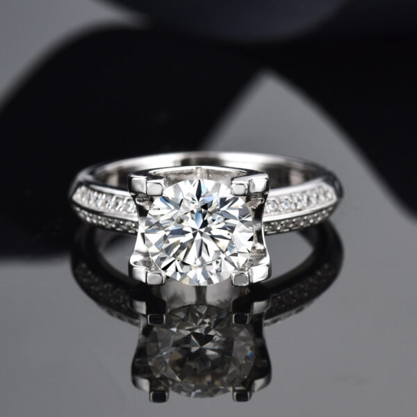 S925 silver moissanite bull head half wall four claws 3ct diamond ring simple couple ring female - Image 2