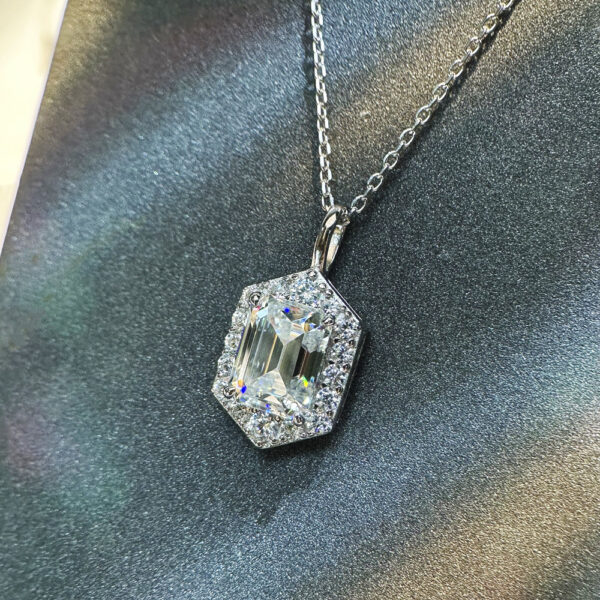 3 carat special shaped moissanite necklace female S925 sterling silver 7*9 rectangular emerald cut diamond pendant - Image 3