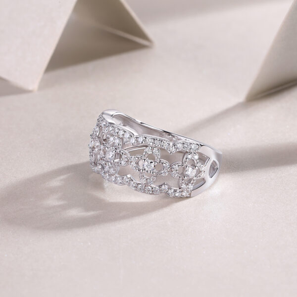 S925 silver plated 18K white gold female ring moissanite 0.702CT - Image 8