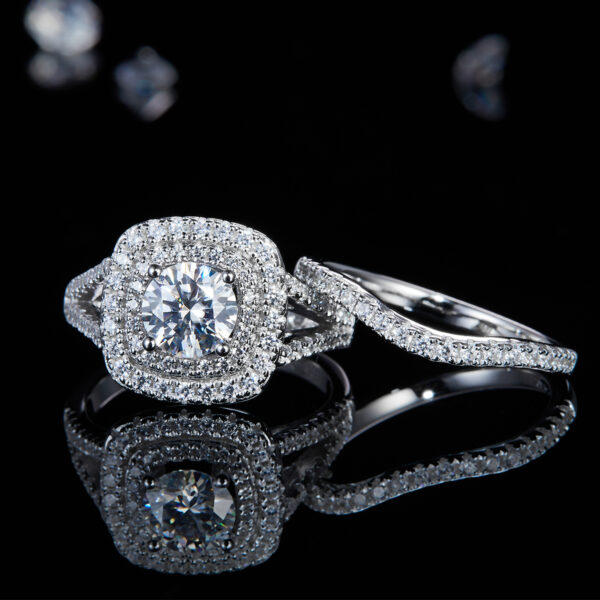 Luxury full diamond square bag female ring S925 silver plated white gold main and secondary ring stacking female ring customized main stone moissanite 1.0ct/secondary stone high carbon diamond - Image 2