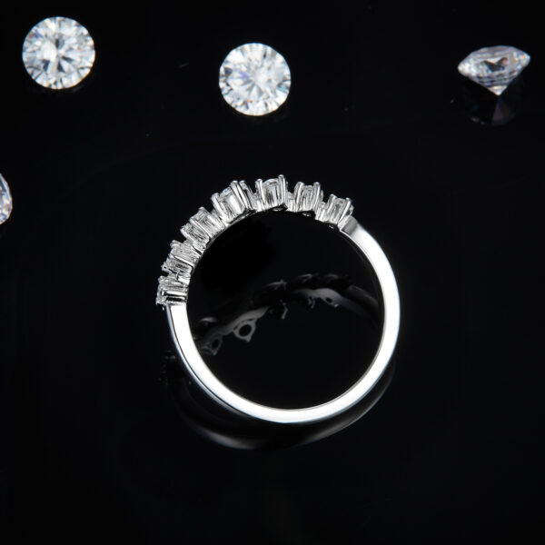 V-shaped ring S925 silver plated white gold female ring custom selection side stone moissanite 0.8ct - Image 3