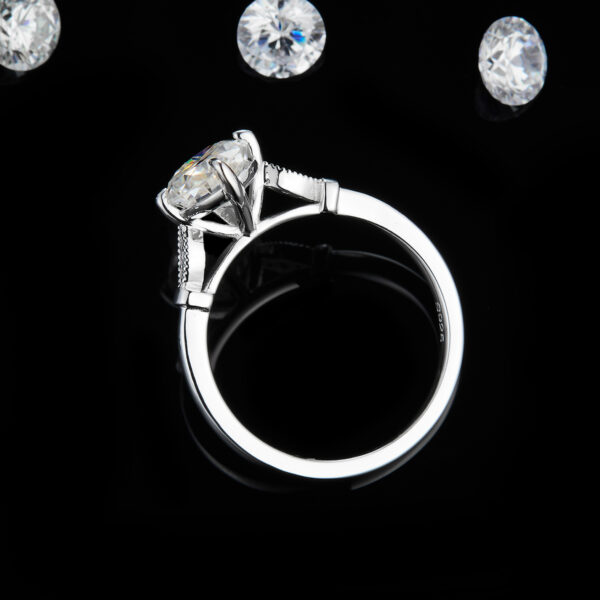 Horse-eye diamond female ring S925 silver plated with white gold Customized selection Main stone Moissanite 2.0ct / Side stone High carbon diamond - Image 3
