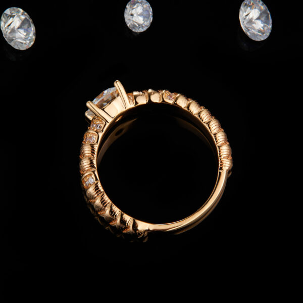Fashion four-claw women's ring S925 silver plated with 18K rose gold custom selection main stone moissanite 1.0ct/side stone high carbon diamond - Image 3