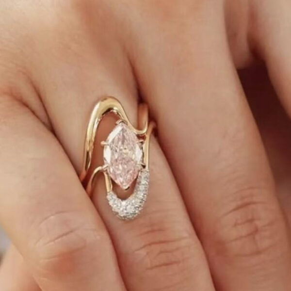 S925 silver plated 18K gold horse eye shaped moissanite female ring main stone 12*6mm/2.0CT - Image 2