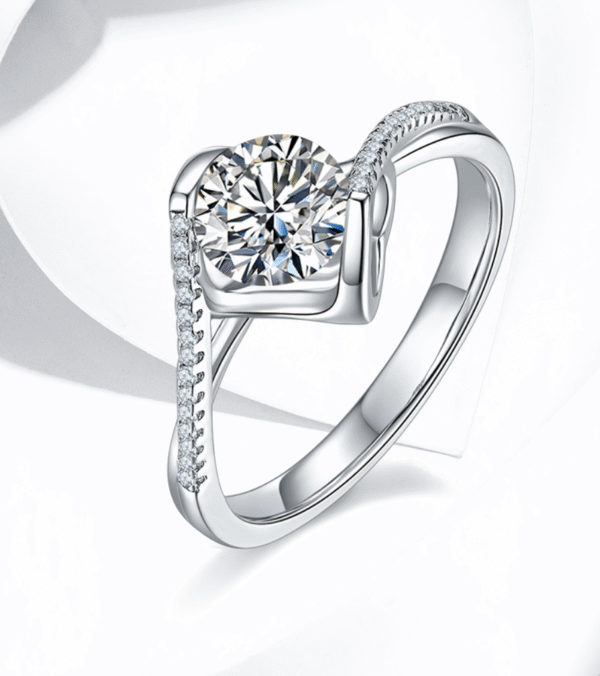 Twisted arm micro-inlaid Angel Kiss S925 silver plated white gold moissanite female ring 1 carat D grade - Image 4